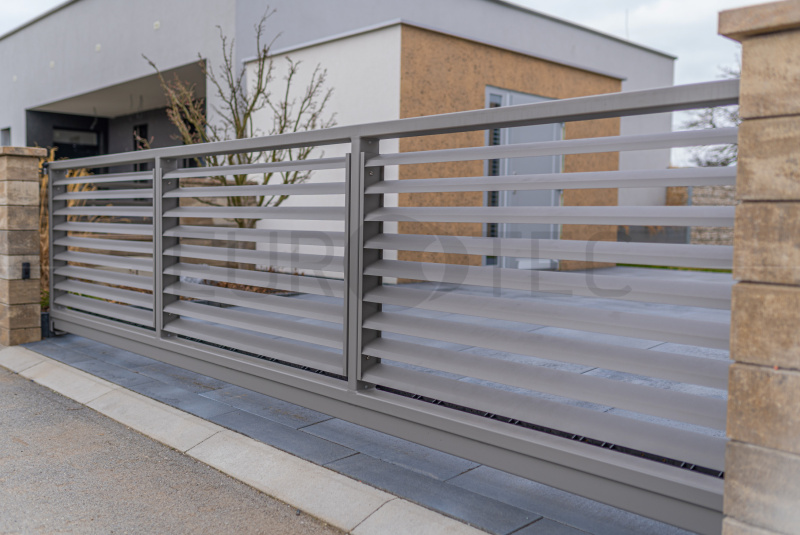 Brány a ploty / HLINÍKOVÉ  - foto Brány a ploty / HLINÍKOVÉ  - foto