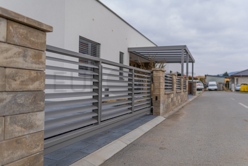 Brány a ploty / HLINÍKOVÉ  - foto Brány a ploty / HLINÍKOVÉ  - foto