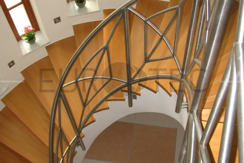 Zábradlia a balkóny / Madlá a atypy - foto Zábradlia a balkóny / Madlá a atypy - foto