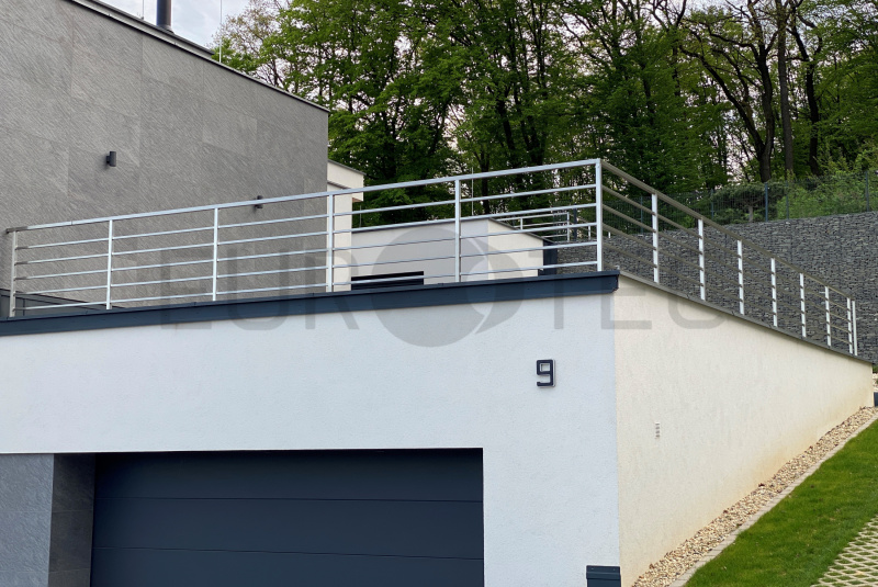 Zábradlia a balkóny / Madlá a atypy - foto Zábradlia a balkóny / Madlá a atypy - foto