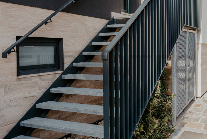 Schody / Exteriérové schody - foto Schody / Exteriérové schody - foto