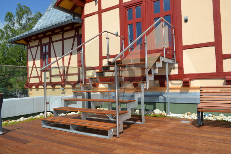 Schody / Exteriérové schody - foto Schody / Exteriérové schody - foto