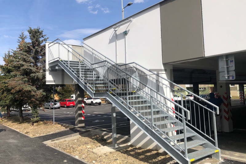 Schody / Exteriérové schody - foto Schody / Exteriérové schody - foto