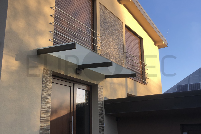 Zábradlia a balkóny / Francúzke okná - foto Zábradlia a balkóny / Francúzke okná - foto