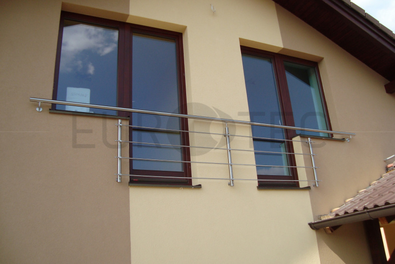 Zábradlia a balkóny / Francúzke okná - foto Zábradlia a balkóny / Francúzke okná - foto