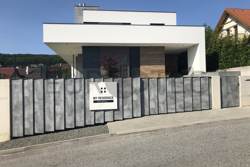 Brány a ploty / FUNDERMAX - foto Brány a ploty / FUNDERMAX - foto