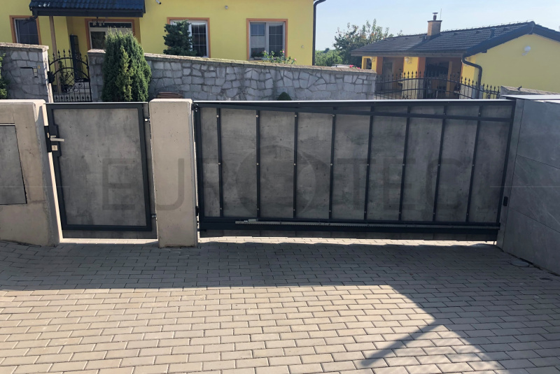 Brány a ploty / FUNDERMAX - foto Brány a ploty / FUNDERMAX - foto