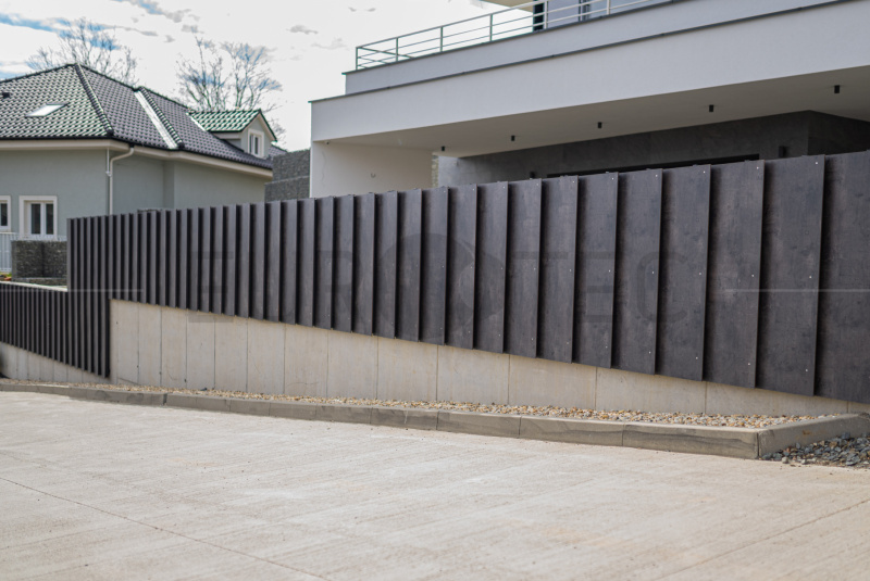 Brány a ploty / FUNDERMAX - foto Brány a ploty / FUNDERMAX - foto