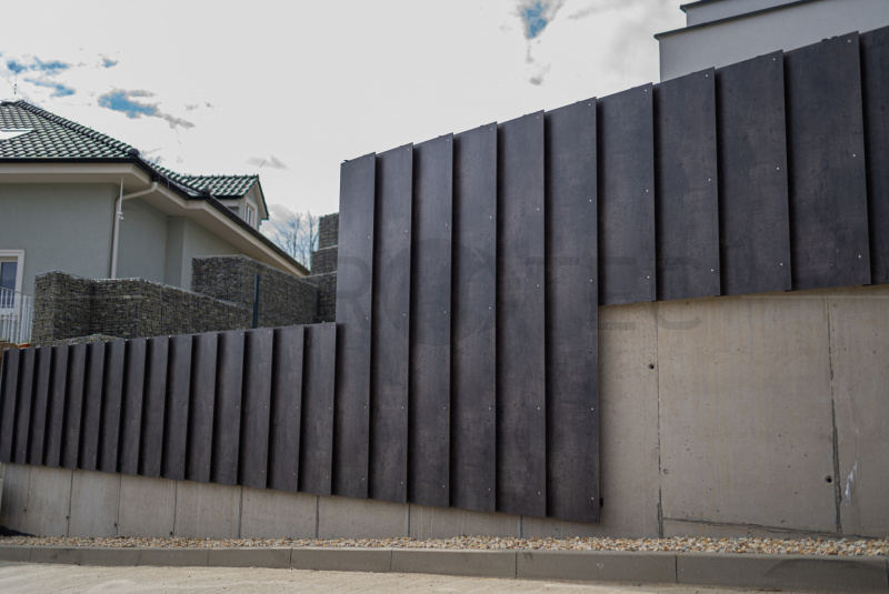 Brány a ploty / FUNDERMAX - foto Brány a ploty / FUNDERMAX - foto