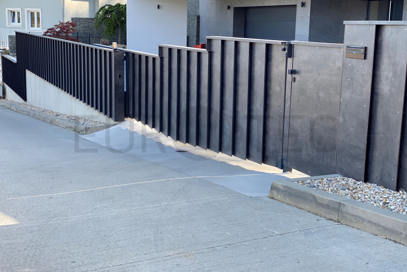 Brány a ploty / FUNDERMAX - foto Brány a ploty / FUNDERMAX - foto