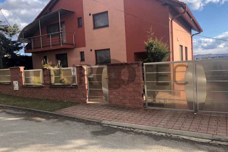 Brány a ploty / INÉ - foto Brány a ploty / INÉ - foto