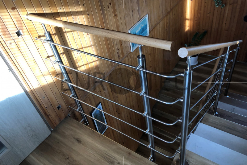 Zábradlia a balkóny / Madlá a atypy - foto Zábradlia a balkóny / Madlá a atypy - foto