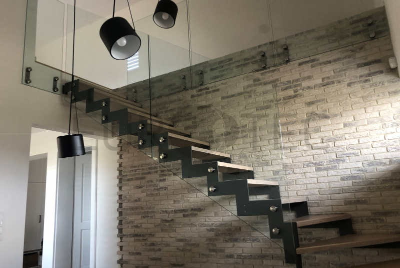 Schody / Nosníkové schody - foto Schody / Nosníkové schody - foto