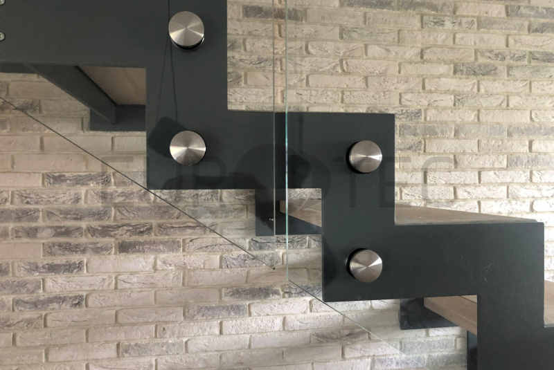 Schody / Nosníkové schody - foto Schody / Nosníkové schody - foto