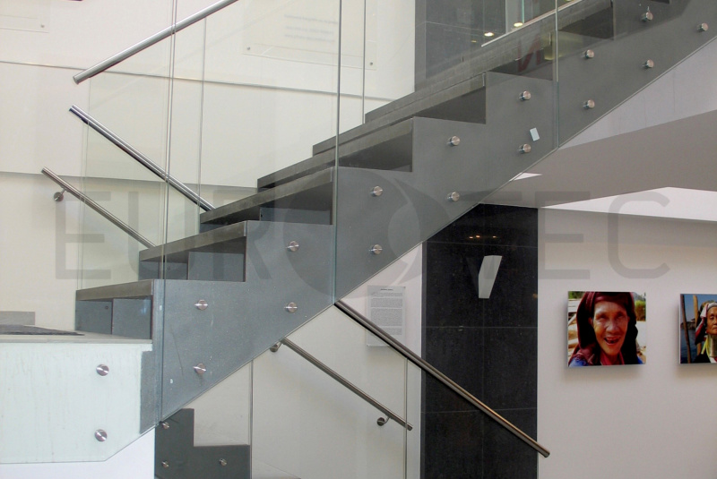 Schody / Nosníkové schody - foto Schody / Nosníkové schody - foto