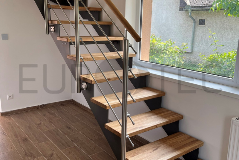 Schody / Nosníkové schody - foto Schody / Nosníkové schody - foto