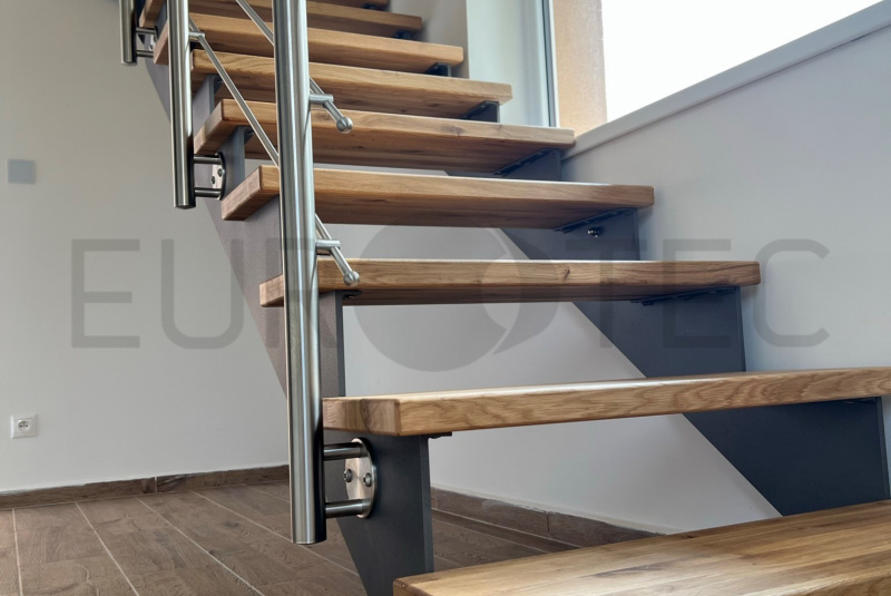 Schody / Nosníkové schody - foto Schody / Nosníkové schody - foto