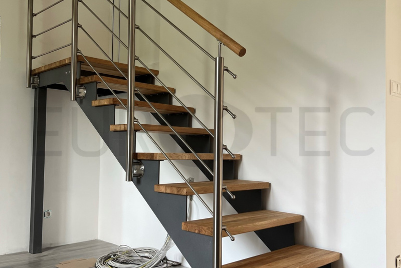 Schody / Nosníkové schody - foto Schody / Nosníkové schody - foto