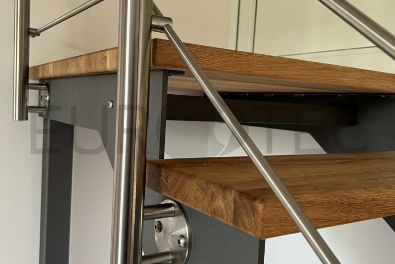 Schody / Nosníkové schody - foto Schody / Nosníkové schody - foto