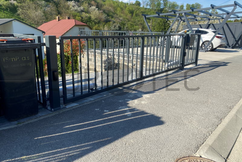 Brány a ploty / KOVANÉ  - foto Brány a ploty / KOVANÉ  - foto