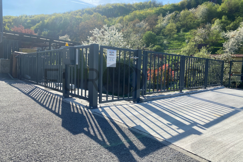 Brány a ploty / KOVANÉ  - foto Brány a ploty / KOVANÉ  - foto