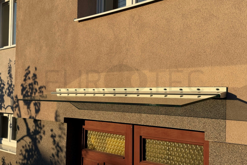 Prístrešky / Bez konštrukcie  - foto Prístrešky / Bez konštrukcie  - foto