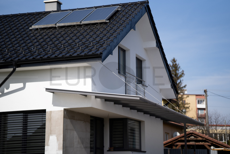 Prístrešky / S konštrukciou  - foto Prístrešky / S konštrukciou  - foto