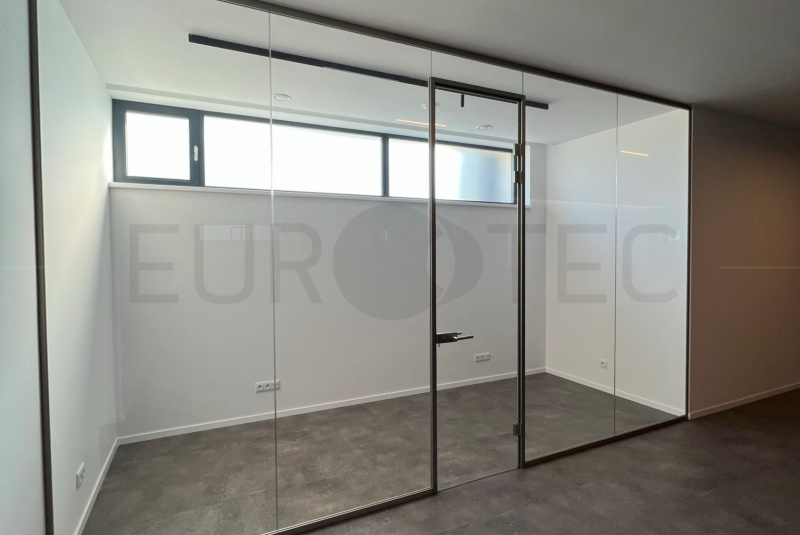 Sklenené systémy / DVERE A ZÁSTENY  - foto Sklenené systémy / DVERE A ZÁSTENY  - foto