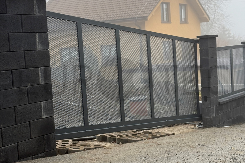 Brány a ploty / ŤAHOKOV - foto Brány a ploty / ŤAHOKOV - foto