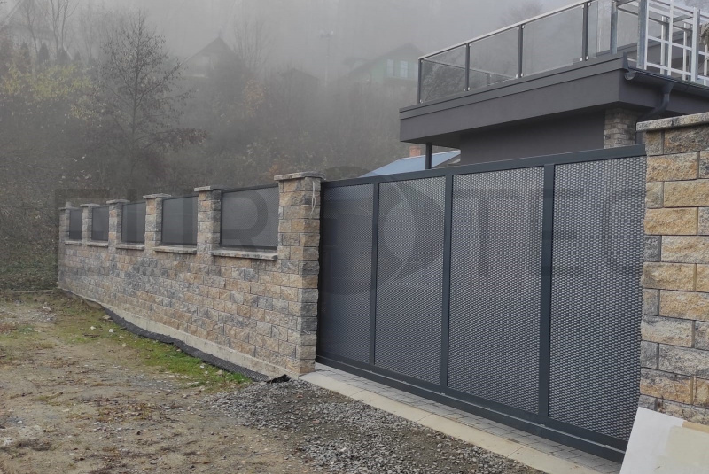 Brány a ploty / ŤAHOKOV - foto Brány a ploty / ŤAHOKOV - foto