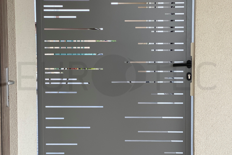 Brány a ploty / VYPAĽOVANÉ - foto Brány a ploty / VYPAĽOVANÉ - foto