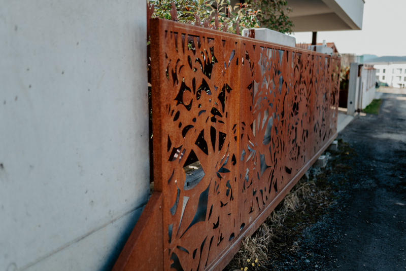 Brány a ploty / VYPAĽOVANÉ - foto Brány a ploty / VYPAĽOVANÉ - foto