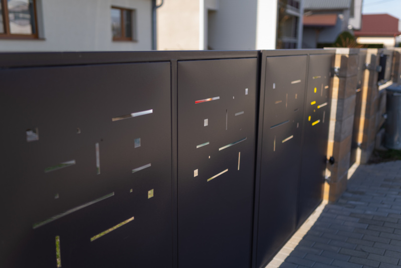 Brány a ploty / VYPAĽOVANÉ - foto Brány a ploty / VYPAĽOVANÉ - foto