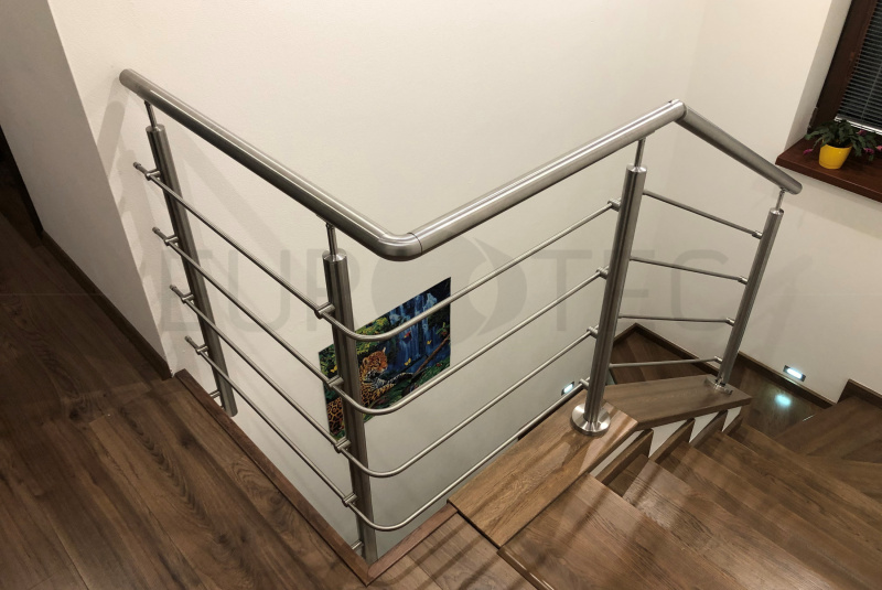 Zábradlia a balkóny / Prútová výplň - foto Zábradlia a balkóny / Prútová výplň - foto