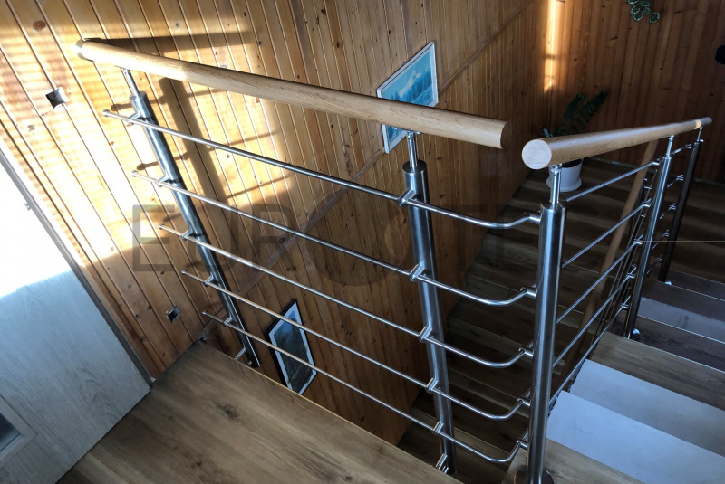 Zábradlia a balkóny / Prútová výplň - foto Zábradlia a balkóny / Prútová výplň - foto