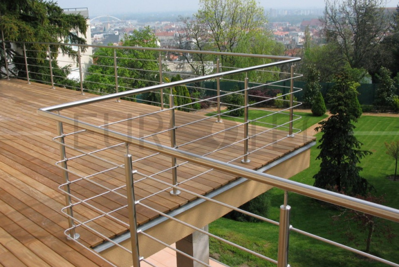 Zábradlia a balkóny / Prútová výplň - foto