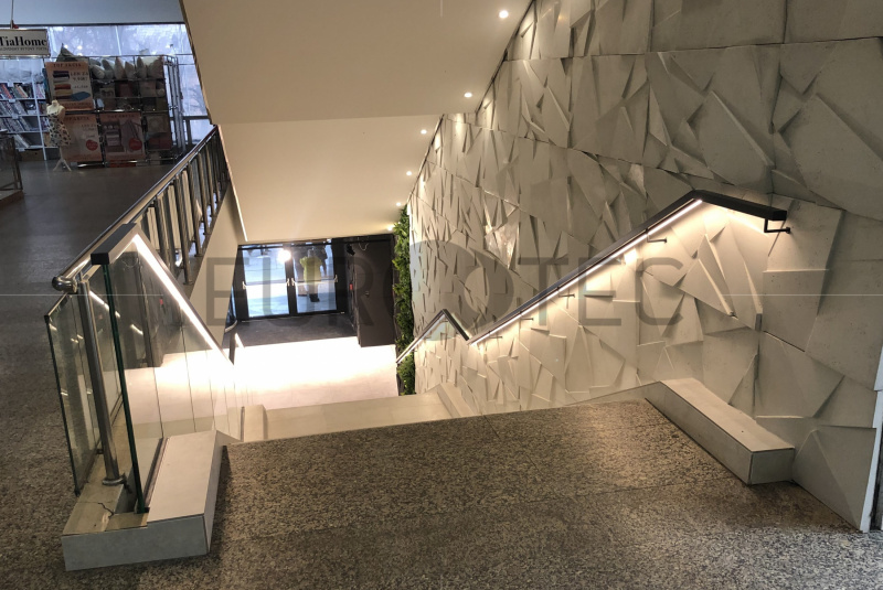 Zábradlia a balkóny / Sklenené - Lišta - foto Zábradlia a balkóny / Sklenené - Lišta - foto