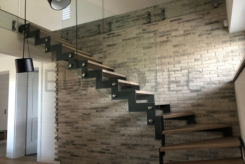 Zábradlia a balkóny / Sklenené - Terče - foto Zábradlia a balkóny / Sklenené - Terče - foto