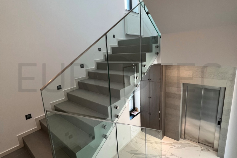 Zábradlia a balkóny / Sklenené - Terče - foto Zábradlia a balkóny / Sklenené - Terče - foto