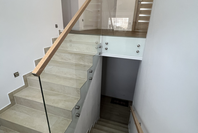 Zábradlia a balkóny / Sklenené - Terče - foto Zábradlia a balkóny / Sklenené - Terče - foto